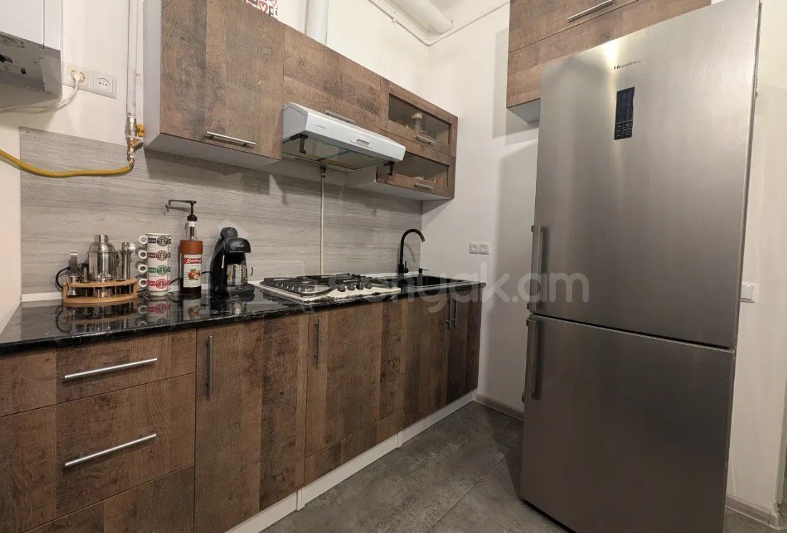 2 Սենյականոց Բնակարան Քարե Շենքում, 45քմ, 1/4 հարկ, Կապիտալ Վերանորոգված, Կահավորված, Արևկող