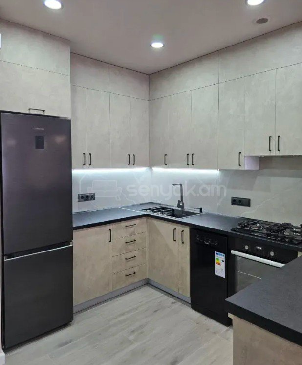 2 Սենյականոց Բնակարան Նորակառույցում, 65քմ, 8/16 հարկ, Դիզայներական Վերանորոգված, Կահավորված, Արևկող