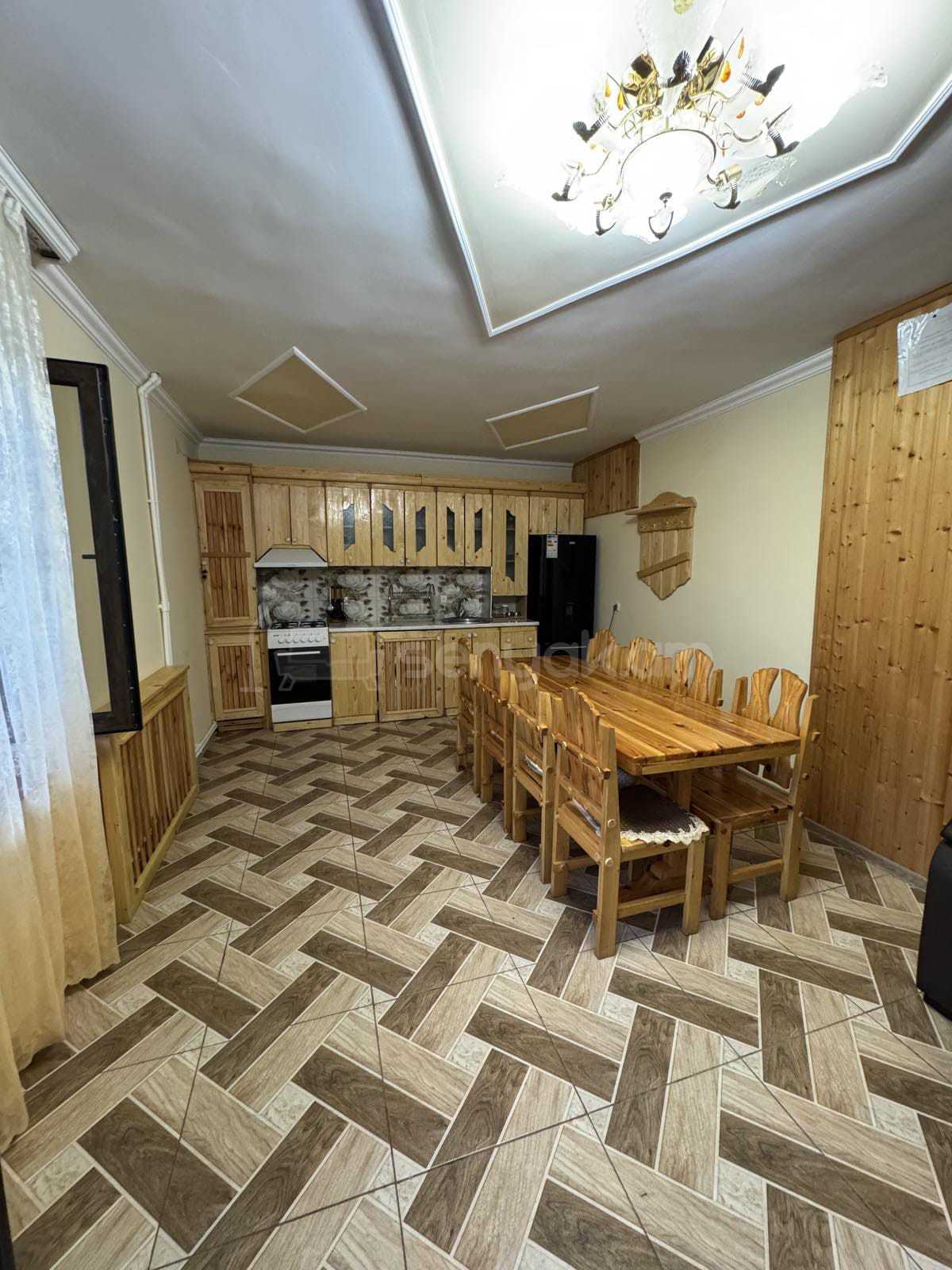 4 Սենյականոց Շքեղ Առանձնատուն, 180քմ, Լողավազանով