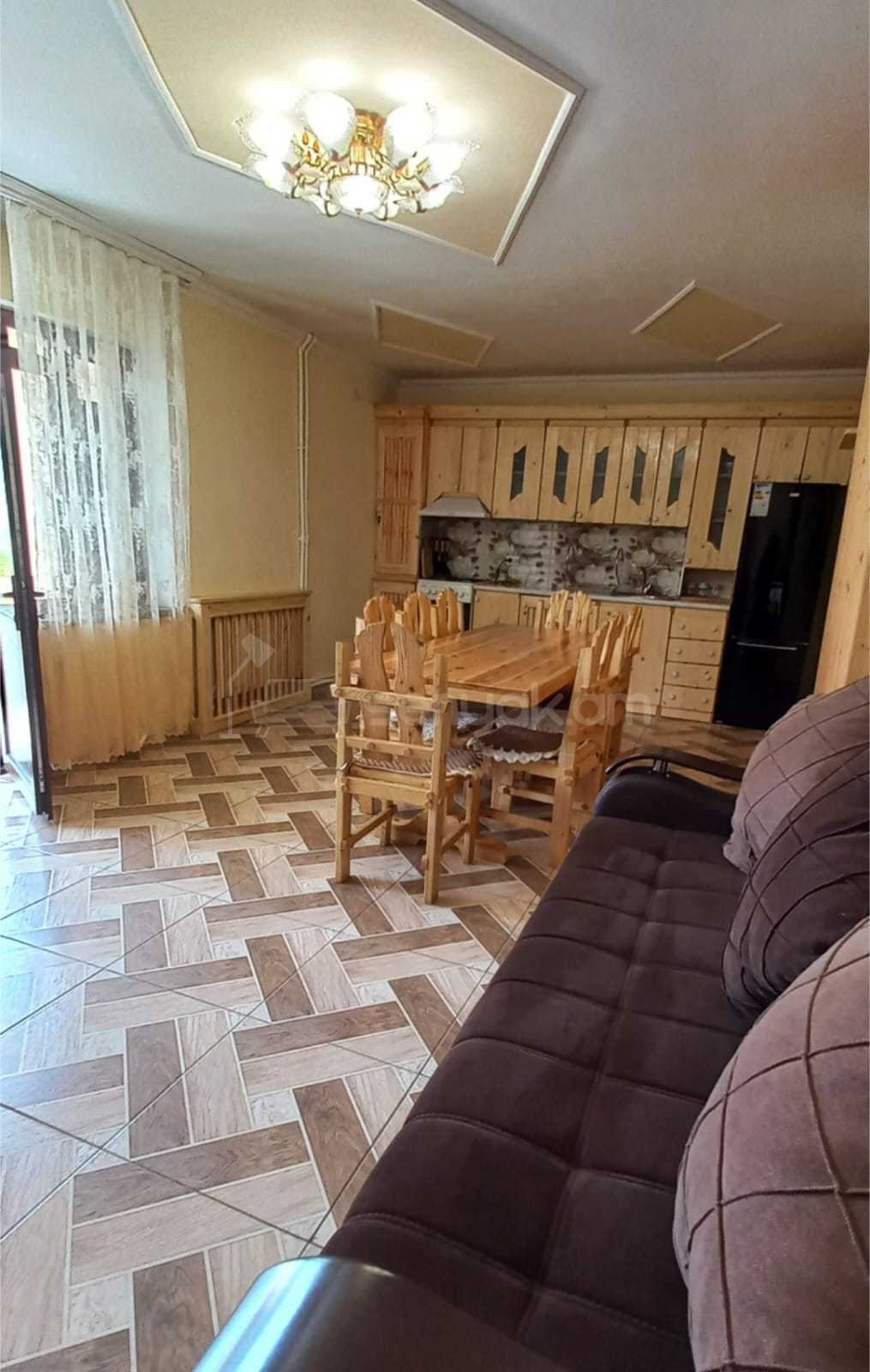4 Սենյականոց Շքեղ Առանձնատուն, 180քմ, Լողավազանով