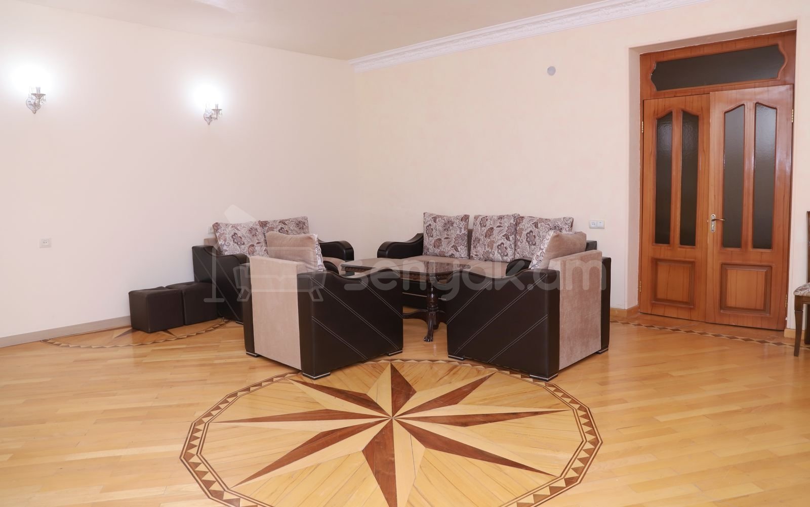 7 Սենյականոց Շքեղ Առանձնատուն, 200քմ, Լողավազանով