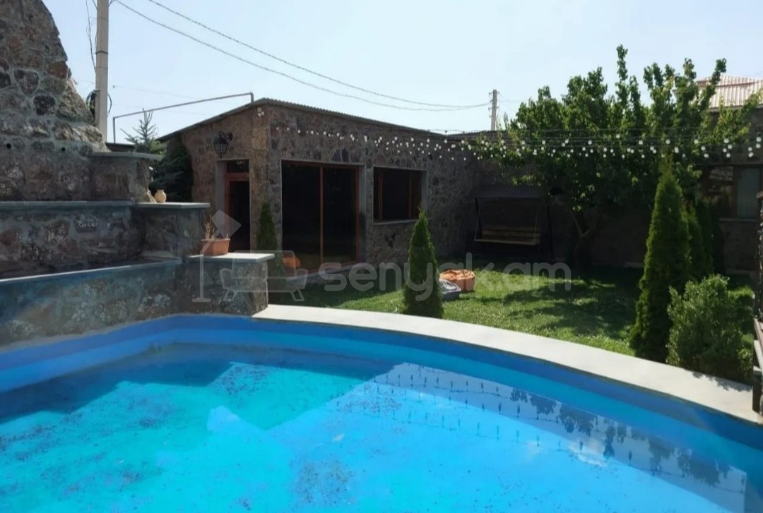 5 Սենյականոց Շքեղ Առանձնատուն, 259քմ, Լողավազանով