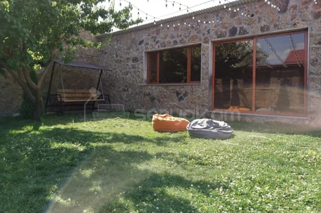 5 Սենյականոց Շքեղ Առանձնատուն, 259քմ, Լողավազանով