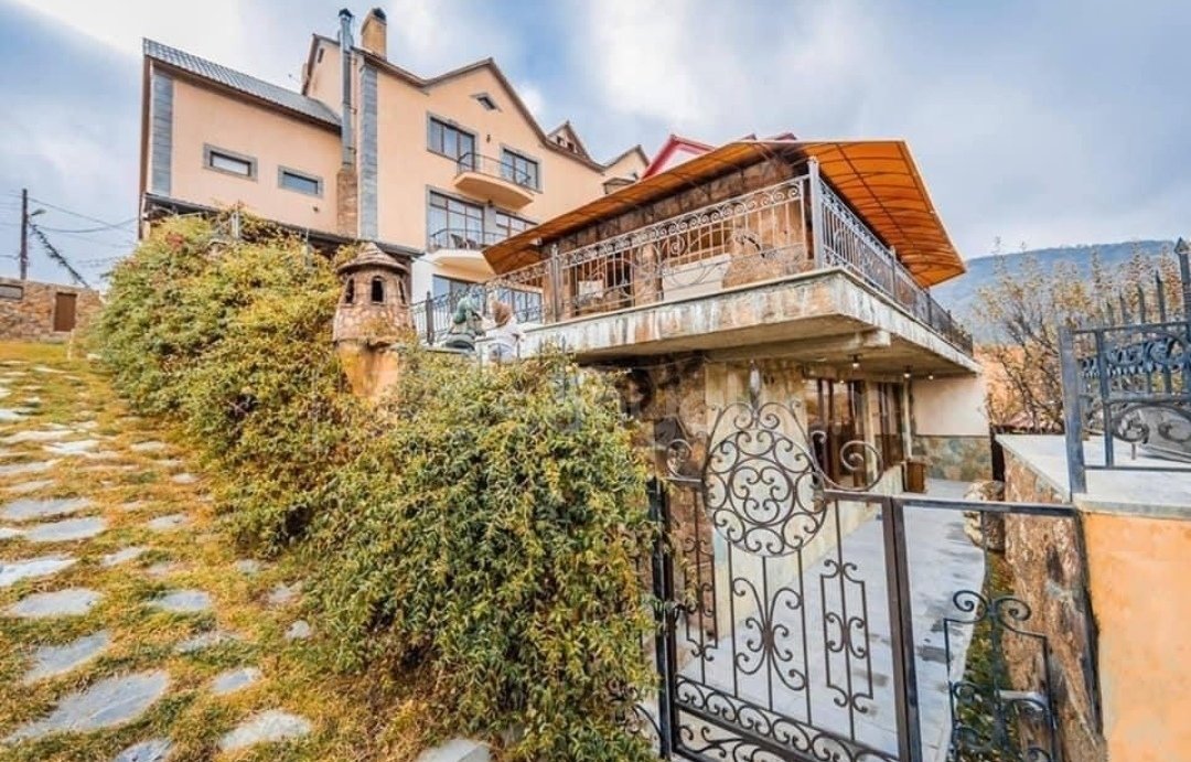 6 Սենյականոց Շքեղ Առանձնատուն, 200քմ, Լողավազանով