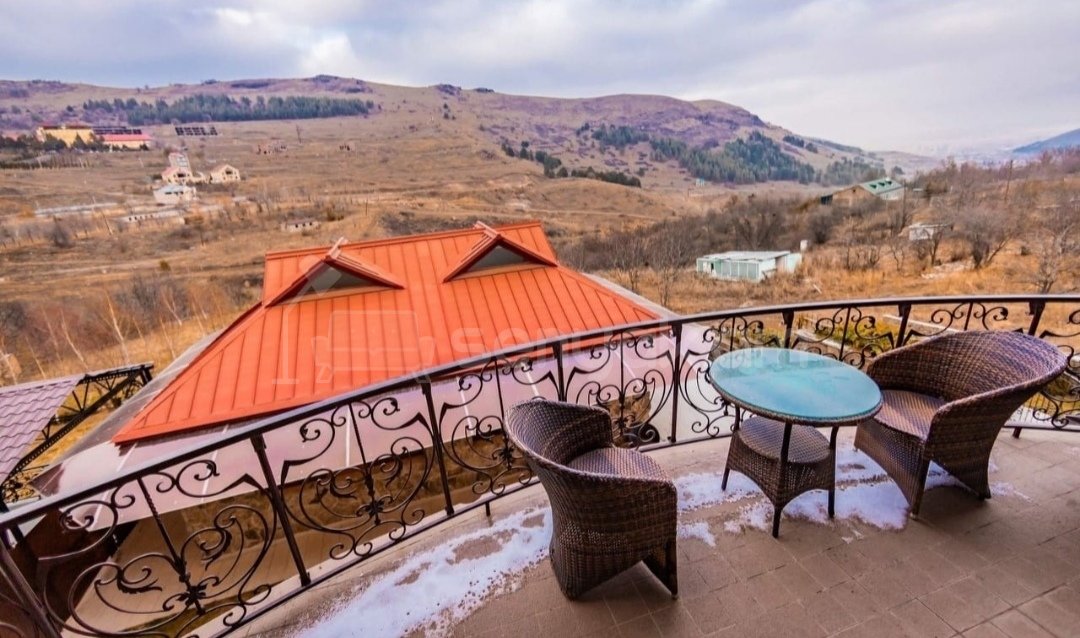 6 Սենյականոց Շքեղ Առանձնատուն, 200քմ, Լողավազանով