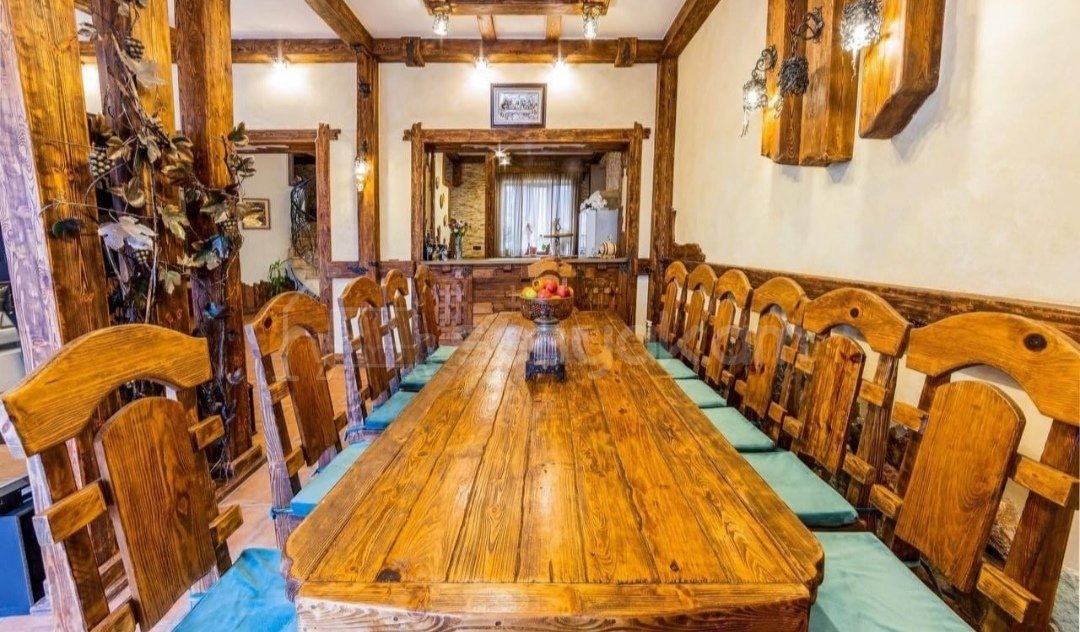 6 Սենյականոց Շքեղ Առանձնատուն, 200քմ, Լողավազանով