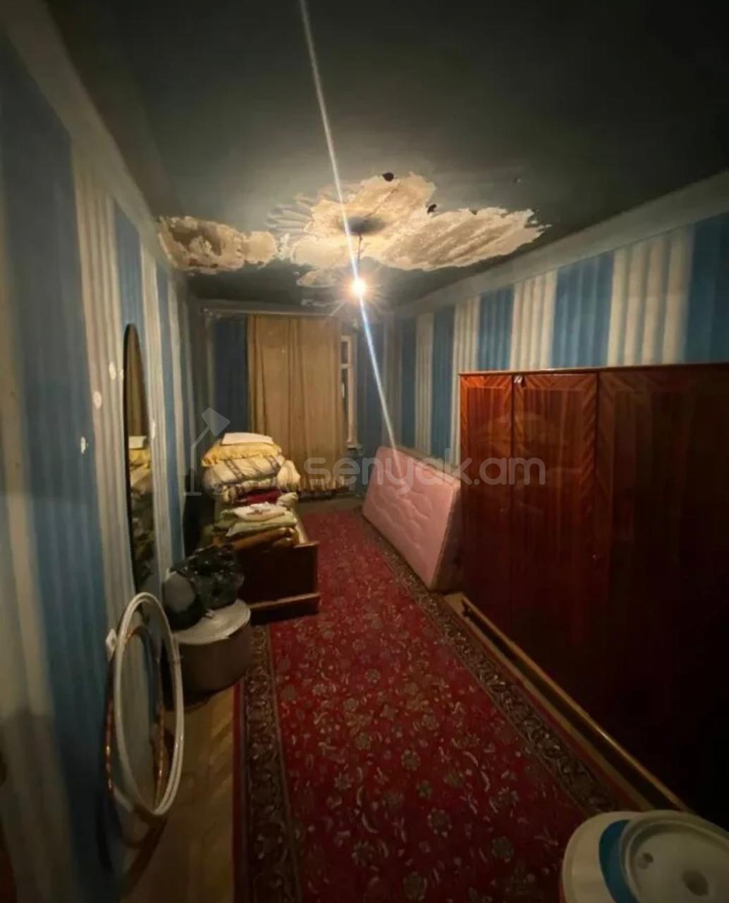2 Սենյականոց Բնակարան Քարե Շենքում, 56քմ, 5/5 հարկ, Պետական Վիճակում