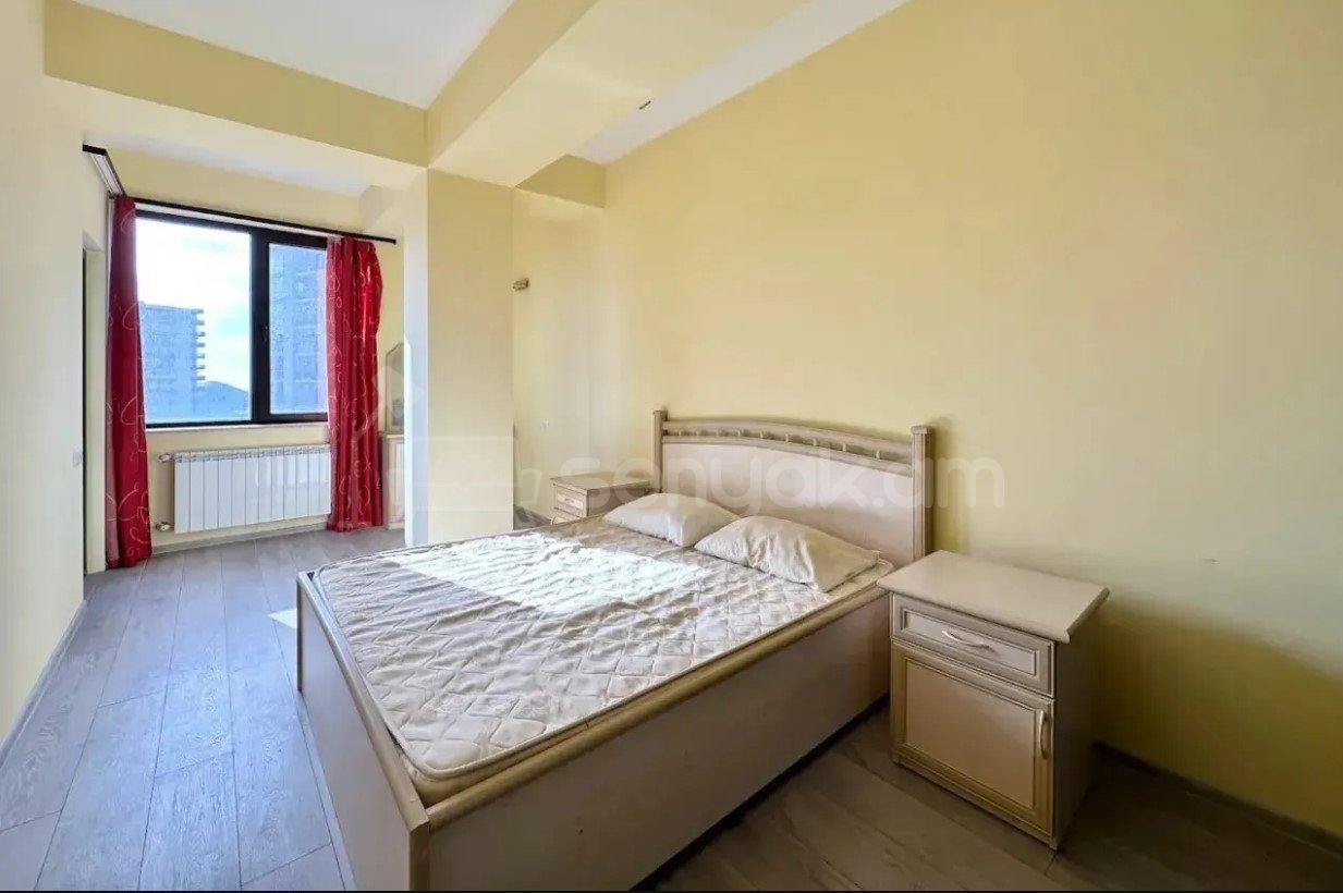 3 Սենյականոց Բնակարան Նորակառույցում, 100քմ, 3/6 հարկ, Կապիտալ Վերանորոգված, Կահավորված