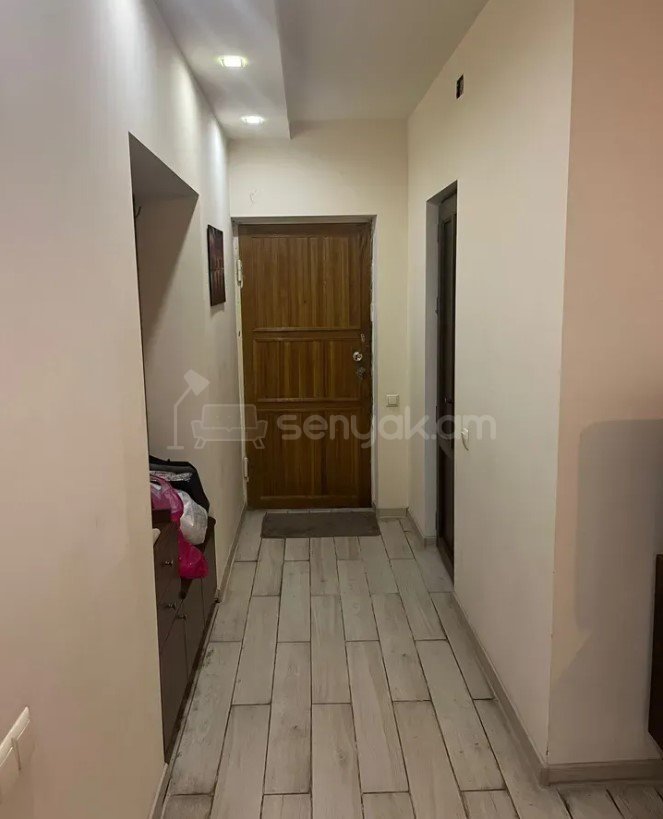 2 Սենյականոց Բնակարան Քարե Շենքում, 65քմ, 3/5 հարկ, Կապիտալ Վերանորոգված, Կահավորված