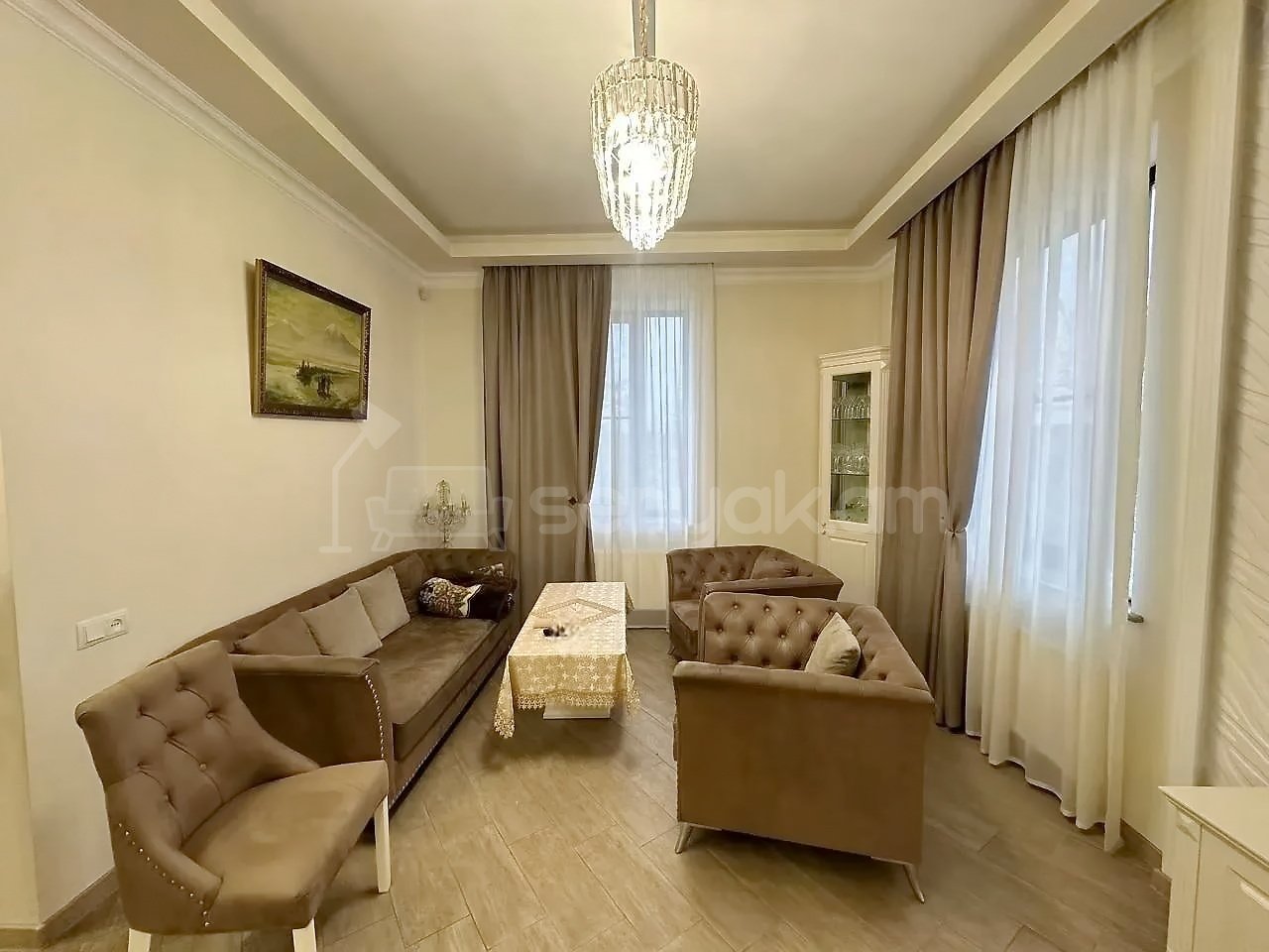 6 Սենյականոց Շքեղ Առանձնատուն, 220քմ, Ավտոտնակով