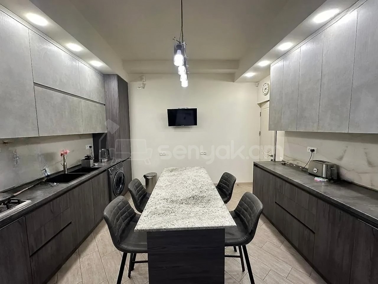 6 Սենյականոց Շքեղ Առանձնատուն, 220քմ, Ավտոտնակով