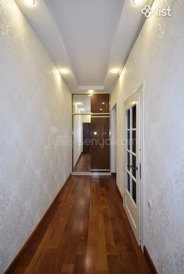 2 Սենյականոց Բնակարան Քարե Շենքում, 69քմ, 3/4 հարկ, Կապիտալ Վերանորոգված