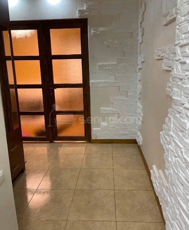 2 Սենյականոց Բնակարան, 60քմ, 1/9 հարկ, Դիզայներական Վերանորոգված, Կահավորված, Արևկող