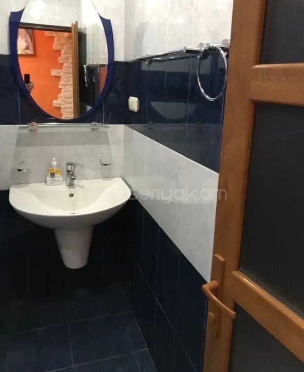 2 Սենյականոց Բնակարան, 60քմ, 1/9 հարկ, Դիզայներական Վերանորոգված, Կահավորված, Արևկող