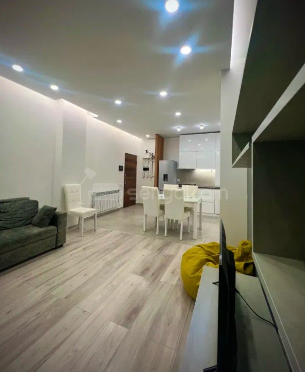 3 Սենյականոց Բնակարան Նորակառույցում, 70քմ, 3/4 հարկ, Դիզայներական Վերանորոգված, Կահավորված, Արևկող