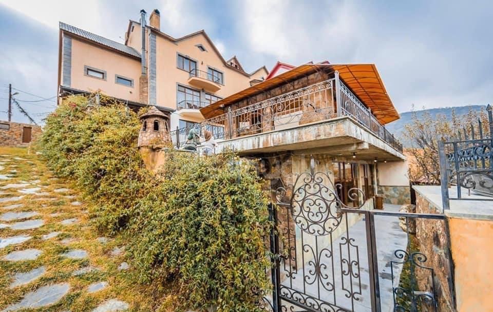 6 Սենյականոց Շքեղ Առանձնատուն, 200քմ, Լողավազանով