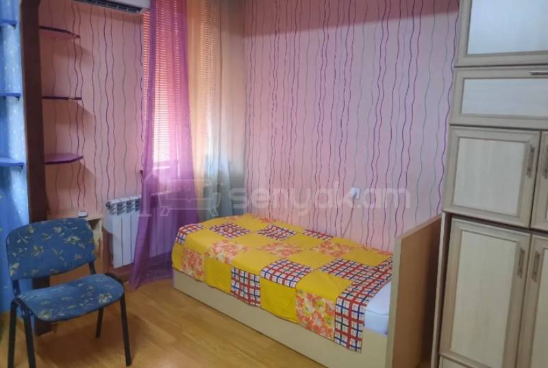 4 Սենյականոց Բնակարան Քարե Շենքում, 127քմ, 2/5 հարկ, Կապիտալ Վերանորոգված, Կահավորված, Արևկող