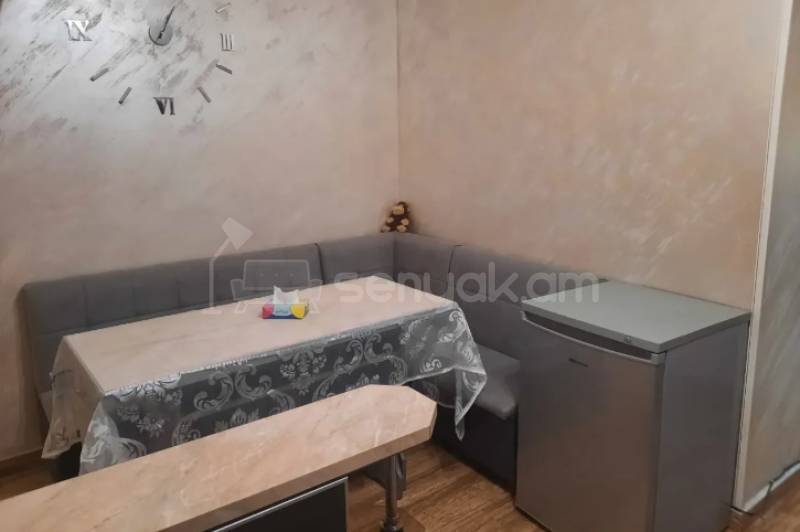 4 Սենյականոց Բնակարան Քարե Շենքում, 127քմ, 2/5 հարկ, Կապիտալ Վերանորոգված, Կահավորված, Արևկող
