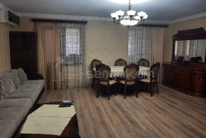 4 Սենյականոց Բնակարան Քարե Շենքում, 127քմ, 2/5 հարկ, Կապիտալ Վերանորոգված, Կահավորված, Արևկող