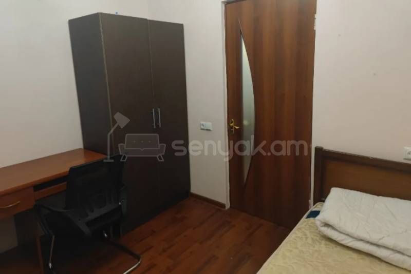4 Սենյականոց Բնակարան, 120քմ, 10/13 հարկ, Կապիտալ Վերանորոգված, Կահավորված, Արևկող