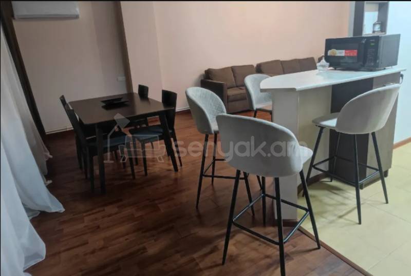 4 Սենյականոց Բնակարան, 120քմ, 10/13 հարկ, Կապիտալ Վերանորոգված, Կահավորված, Արևկող
