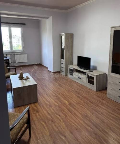 2 Սենյականոց Բնակարան Քարե Շենքում, 65քմ, 4/4 հարկ, Կապիտալ Վերանորոգված, Կահավորված