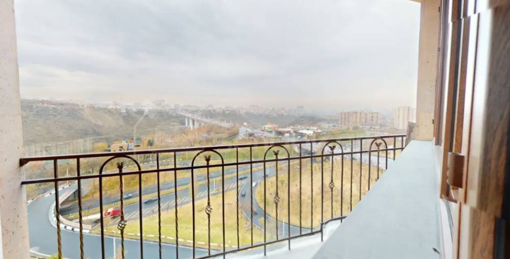 4 Սենյականոց Բնակարան, 140քմ, 11/15 հարկ, Դիզայներական Վերանորոգված, Կահավորված, Արևկող