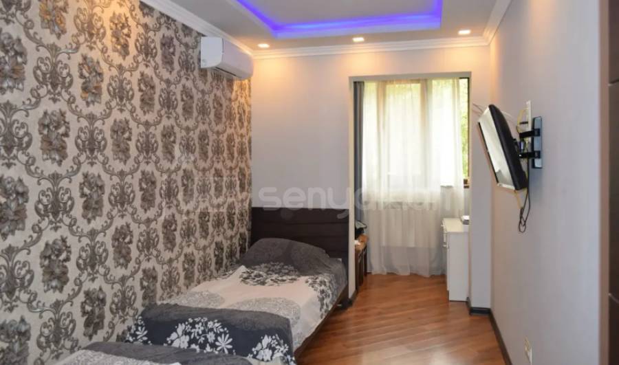 4 Սենյականոց Բնակարան, 100քմ, 2/9 հարկ, Կապիտալ Վերանորոգված