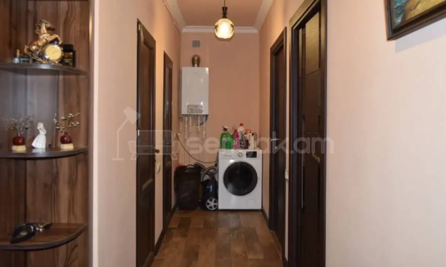 4 Սենյականոց Բնակարան, 100քմ, 2/9 հարկ, Կապիտալ Վերանորոգված