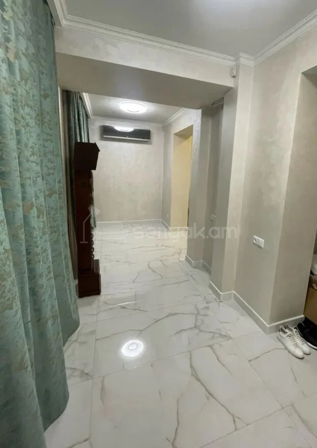 3 Սենյականոց Բնակարան Քարե Շենքում, 82քմ, 1/4 հարկ, Կապիտալ Վերանորոգված, Կահավորված, Արևկող