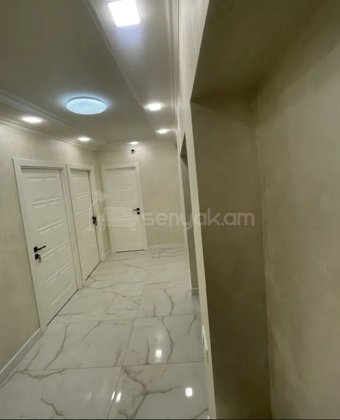 3 Սենյականոց Բնակարան Քարե Շենքում, 82քմ, 1/4 հարկ, Կապիտալ Վերանորոգված, Կահավորված, Արևկող