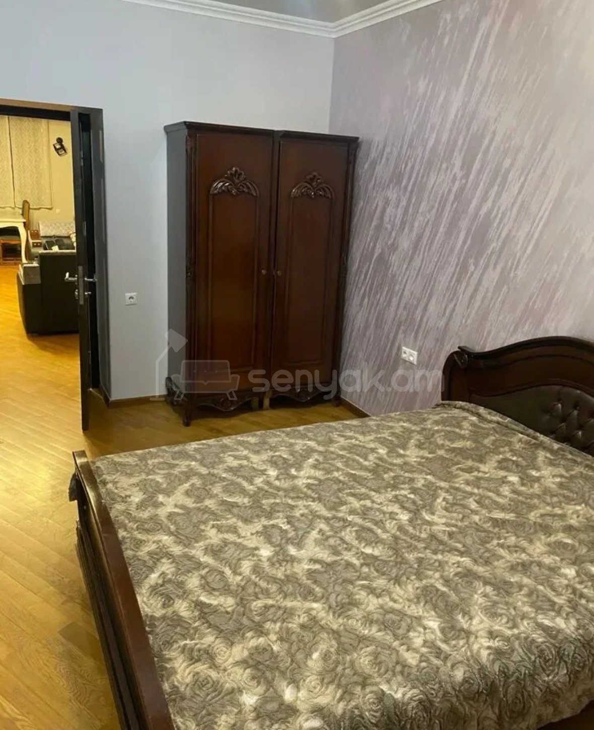 3 Սենյականոց Բնակարան Քարե Շենքում, 95քմ, 2/4 հարկ, Կապիտալ Վերանորոգված, Կահավորված, Արևկող