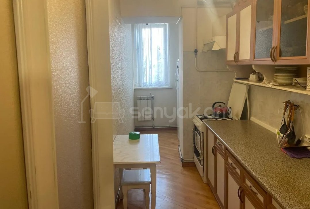 3 Սենյականոց Բնակարան Քարե Շենքում, 65քմ, 4/5 հարկ, Կապիտալ Վերանորոգված