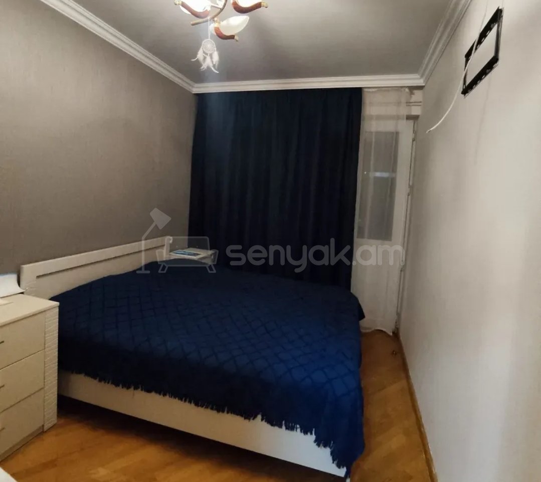 3 Սենյականոց Բնակարան Քարե Շենքում, 65քմ, 4/5 հարկ, Կապիտալ Վերանորոգված