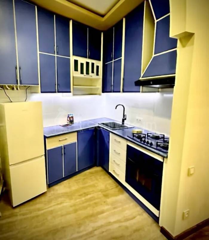 2 Սենյականոց Բնակարան Քարե Շենքում, 55քմ, 5/6 հարկ, Դիզայներական Վերանորոգված, Կահավորված, Արևկող