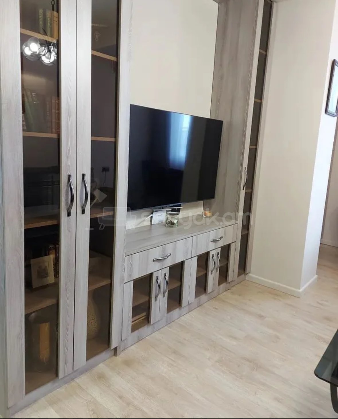 3 Սենյականոց Բնակարան Նորակառույցում, 3քմ, 3/5 հարկ, Դիզայներական Վերանորոգված, Կահավորված, Արևկող