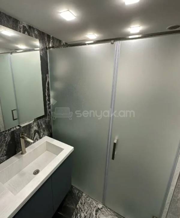 2 Սենյականոց Բնակարան Քարե Շենքում, 30քմ, 4/5 հարկ, Դիզայներական Վերանորոգված, Կահավորված, Արևկող
