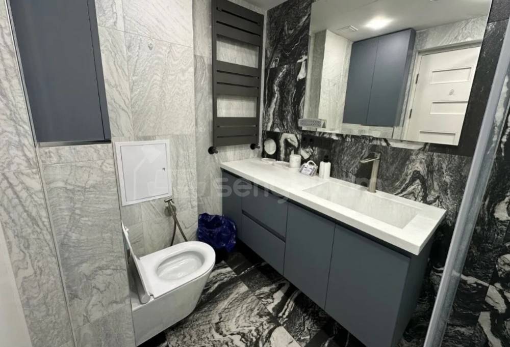 2 Սենյականոց Բնակարան Քարե Շենքում, 30քմ, 4/5 հարկ, Դիզայներական Վերանորոգված, Կահավորված, Արևկող