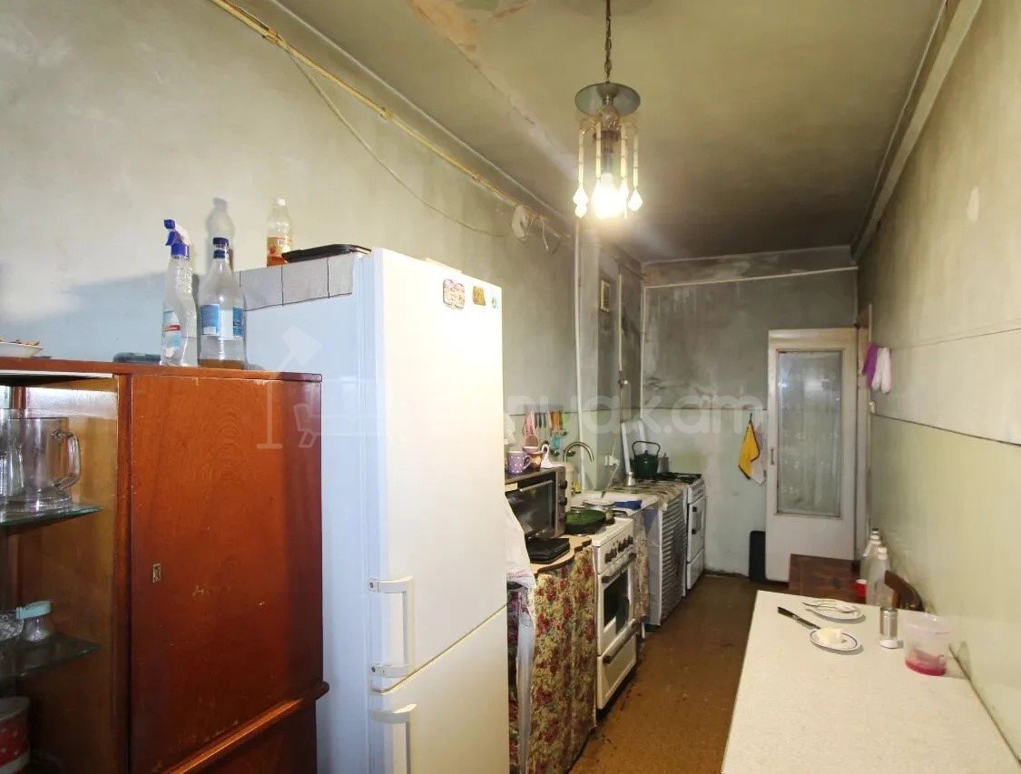 3 Սենյականոց Բնակարան, 74քմ, 7/9 հարկ, Պետական Վիճակում