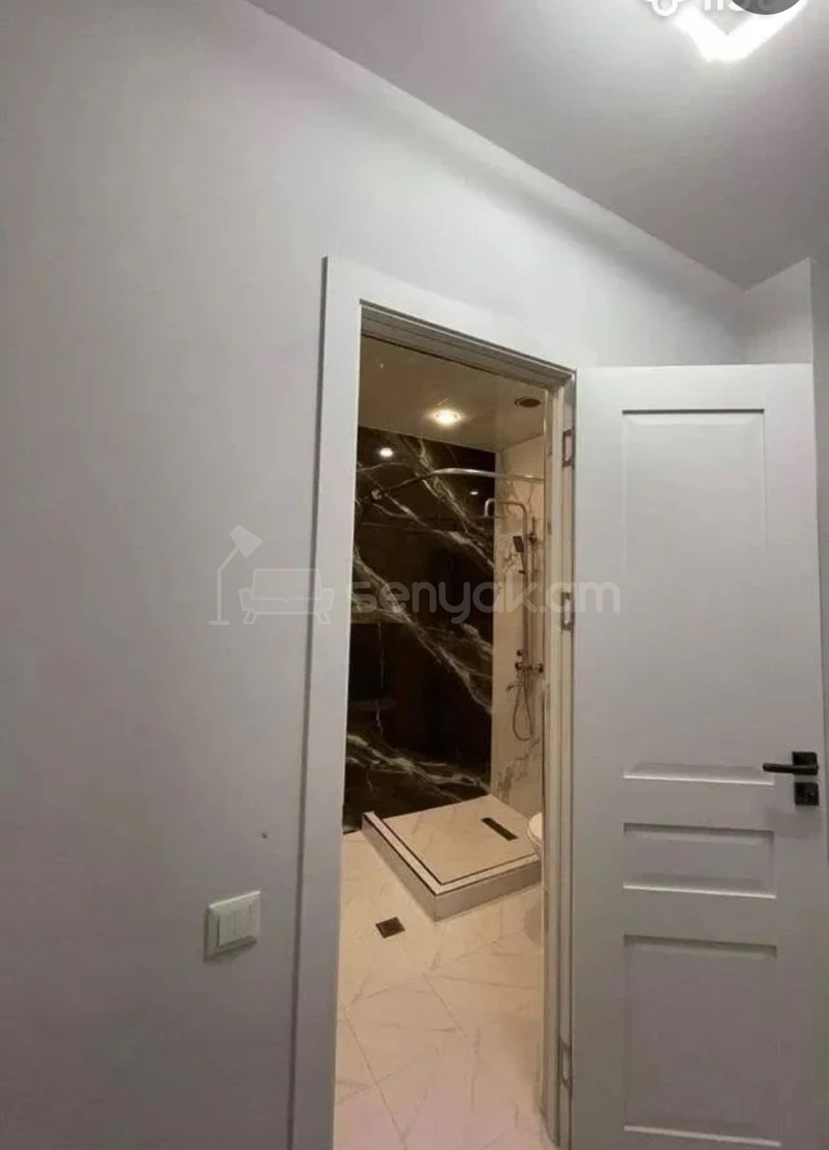 2 Սենյականոց Բնակարան Քարե Շենքում, 47քմ, 3/5 հարկ, Դիզայներական Վերանորոգված, Կահավորված, Արևկող