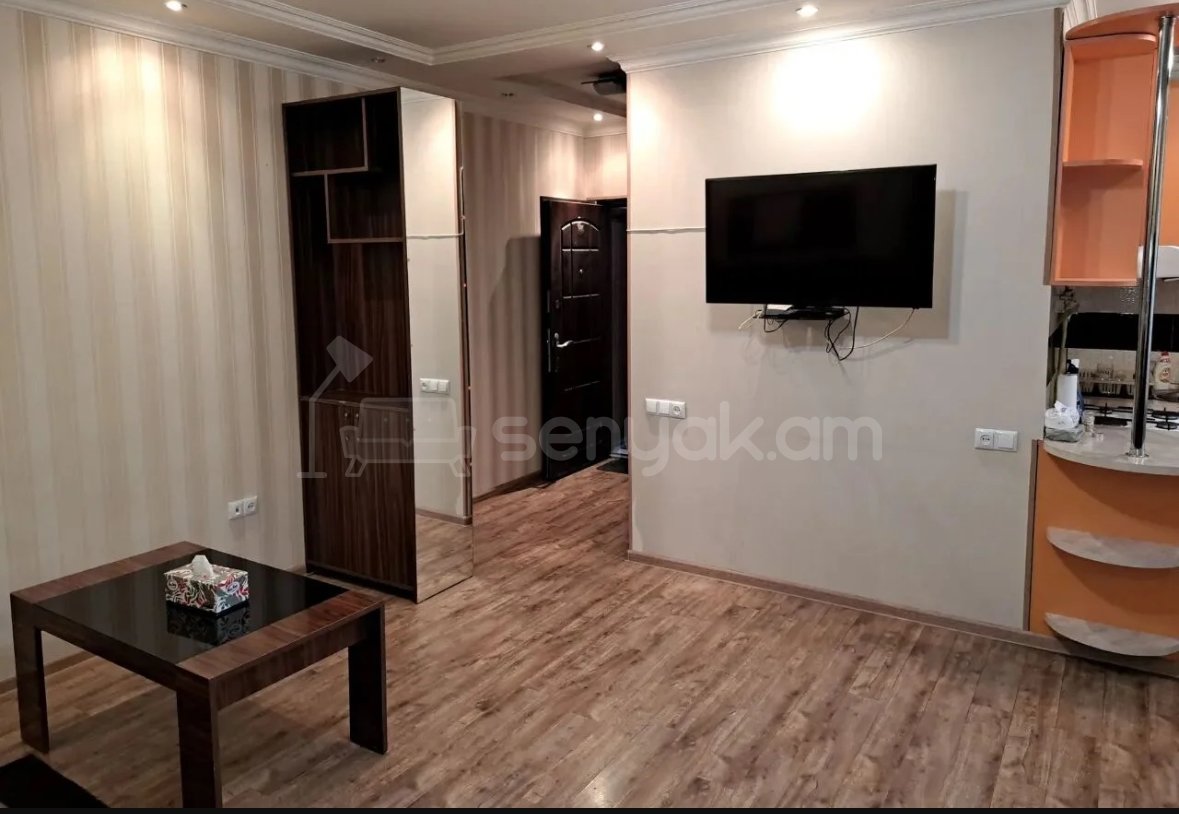 2 Սենյականոց Բնակարան Քարե Շենքում, 43քմ, 1/5 հարկ, Կապիտալ Վերանորոգված, Կահավորված, Արևկող