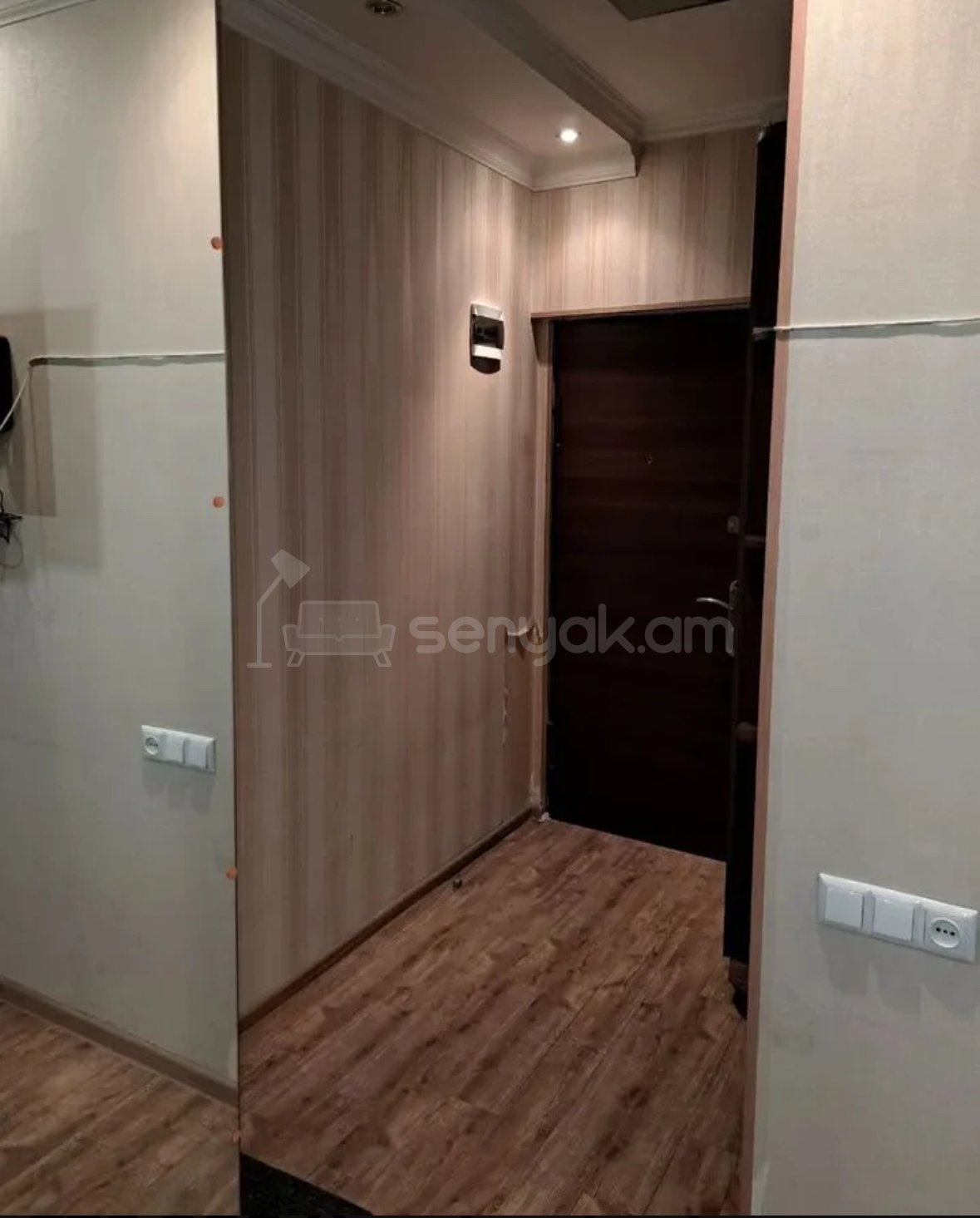 2 Սենյականոց Բնակարան Քարե Շենքում, 43քմ, 1/5 հարկ, Կապիտալ Վերանորոգված, Կահավորված, Արևկող