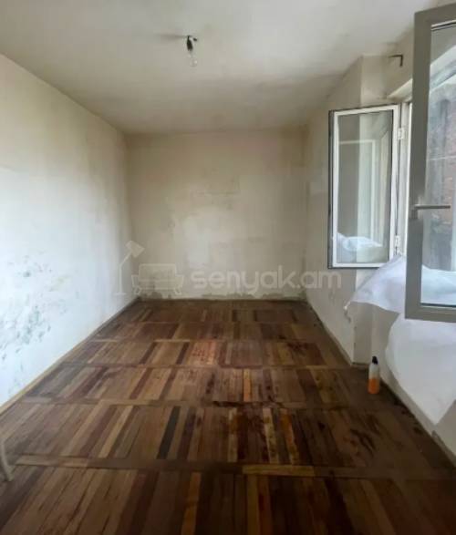 3 Սենյականոց Բնակարան, 80քմ, 11/16 հարկ, Պետական Վիճակում