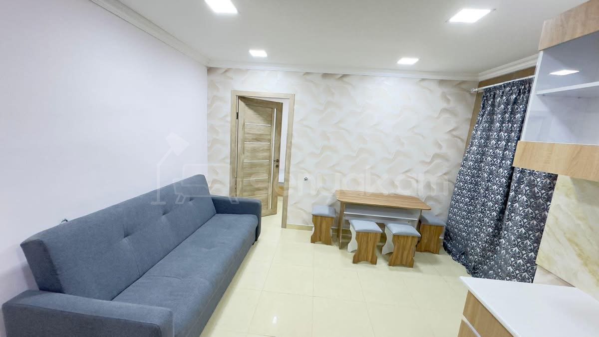 2 Սենյականոց Բնակարան Քարե Շենքում, 35քմ, 1/1 հարկ, Նորմալ Վիճակում, Կահավորված