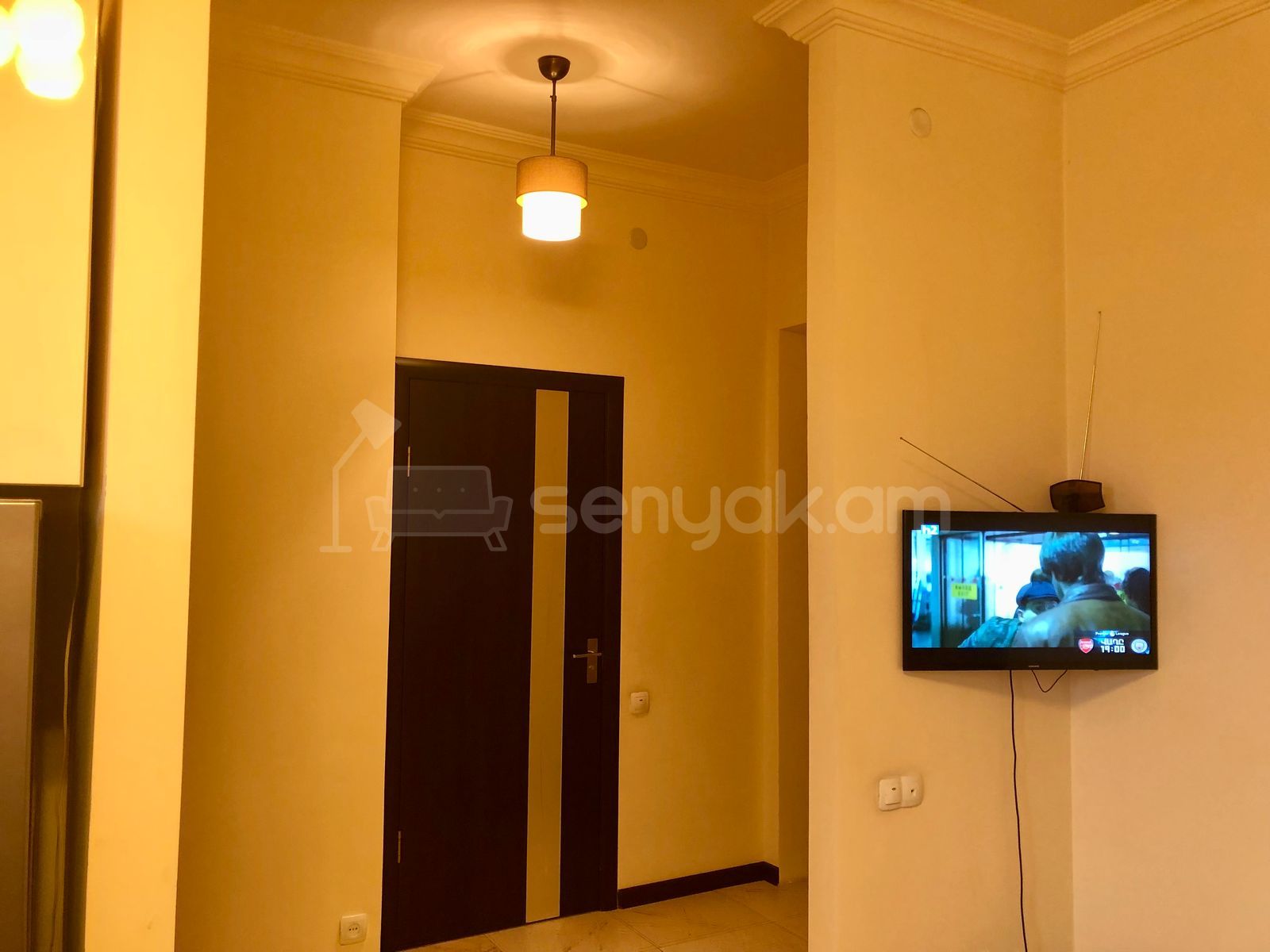 2 Սենյականոց Բնակարան Քարե Շենքում, 45քմ, 2/5 հարկ, Դիզայներական Վերանորոգված, Կահավորված, Արևկող