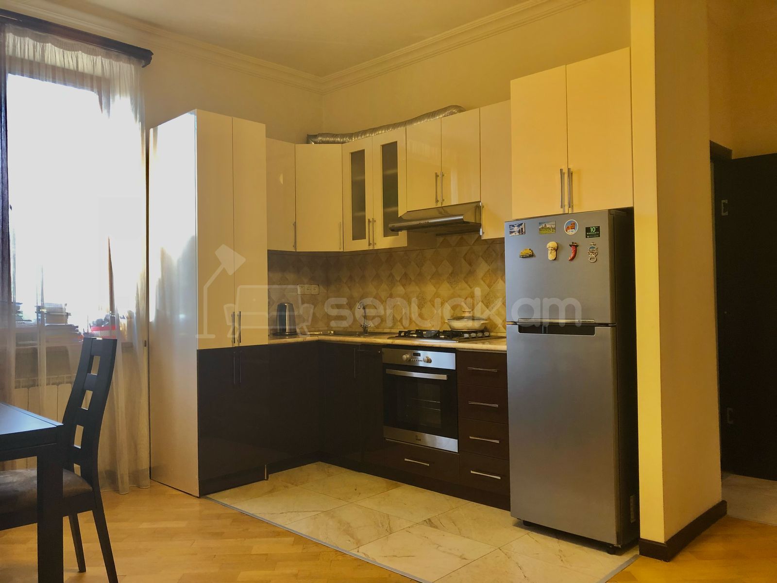 2 Սենյականոց Բնակարան Քարե Շենքում, 45քմ, 2/5 հարկ, Դիզայներական Վերանորոգված, Կահավորված, Արևկող