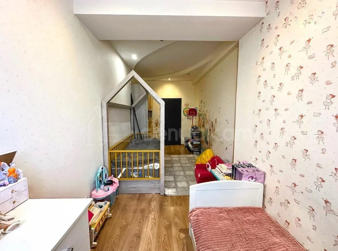 4 Սենյականոց Բնակարան Նորակառույցում, 110քմ, 14/14 հարկ, Կապիտալ Վերանորոգված