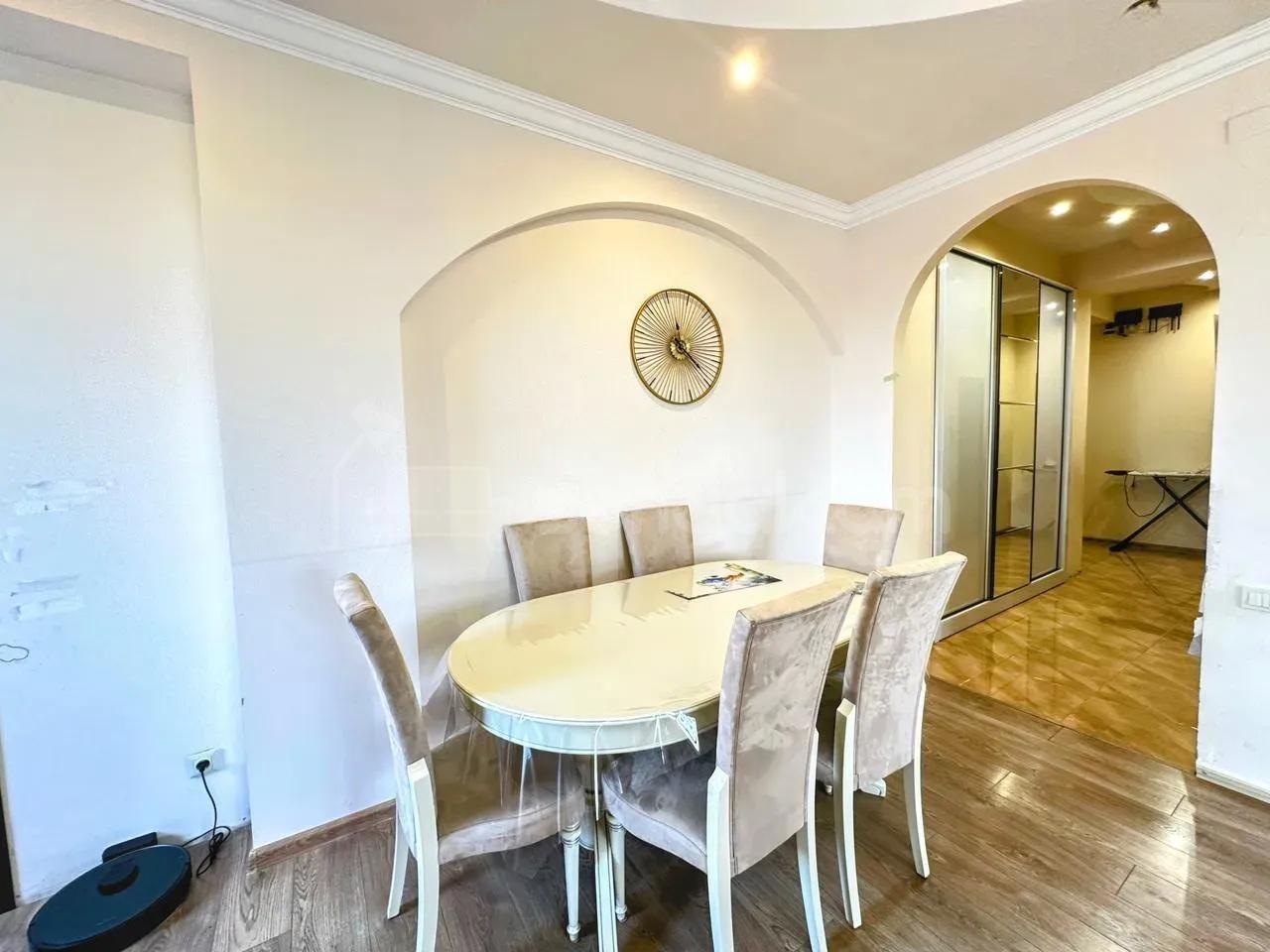 4 Սենյականոց Բնակարան Նորակառույցում, 110քմ, 14/14 հարկ, Կապիտալ Վերանորոգված