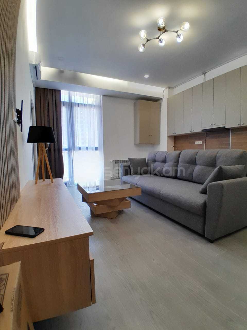 2 Սենյականոց Բնակարան Նորակառույցում, 48քմ, 2/18 հարկ, Դիզայներական Վերանորոգված, Կահավորված