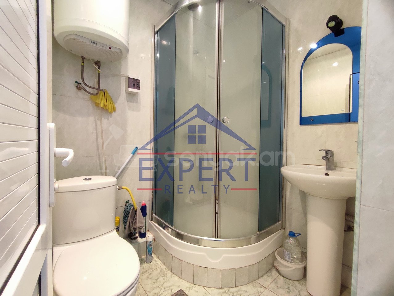 3 Սենյականոց Բնակարան Քարե Շենքում, 75քմ, 4/5 հարկ, Նորմալ Վիճակում, Կահավորված, Արևկող